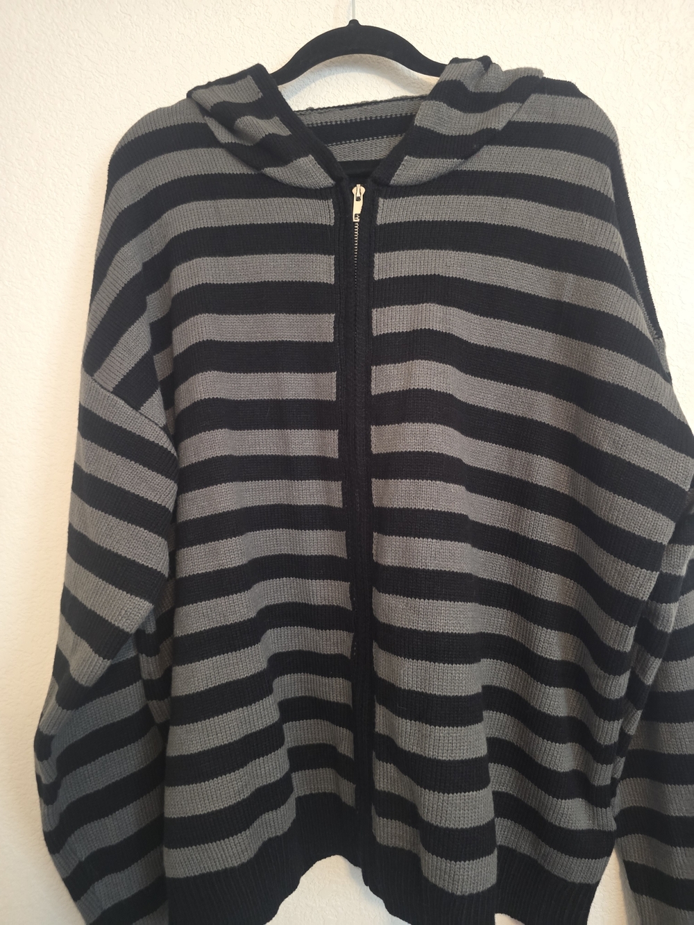 Romwe Striped Hooded Zip Sweater - Black & Gray 3x